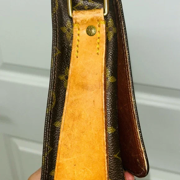 Vintage Louis Vuitton Monogram Crossbody Bag - Picture 8 of 12